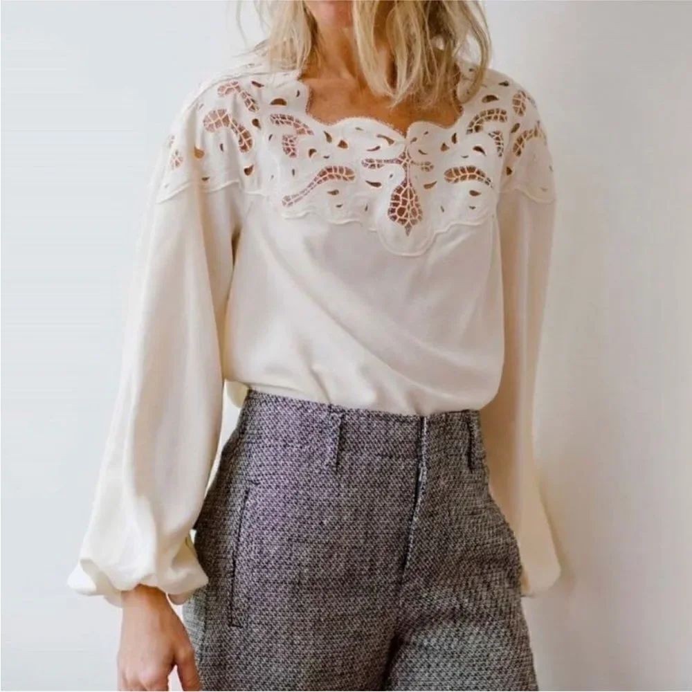 JONATHAN SIMKHAI NWT Lochlyn Paisley Embroidery
Blouse Ivory Size Small